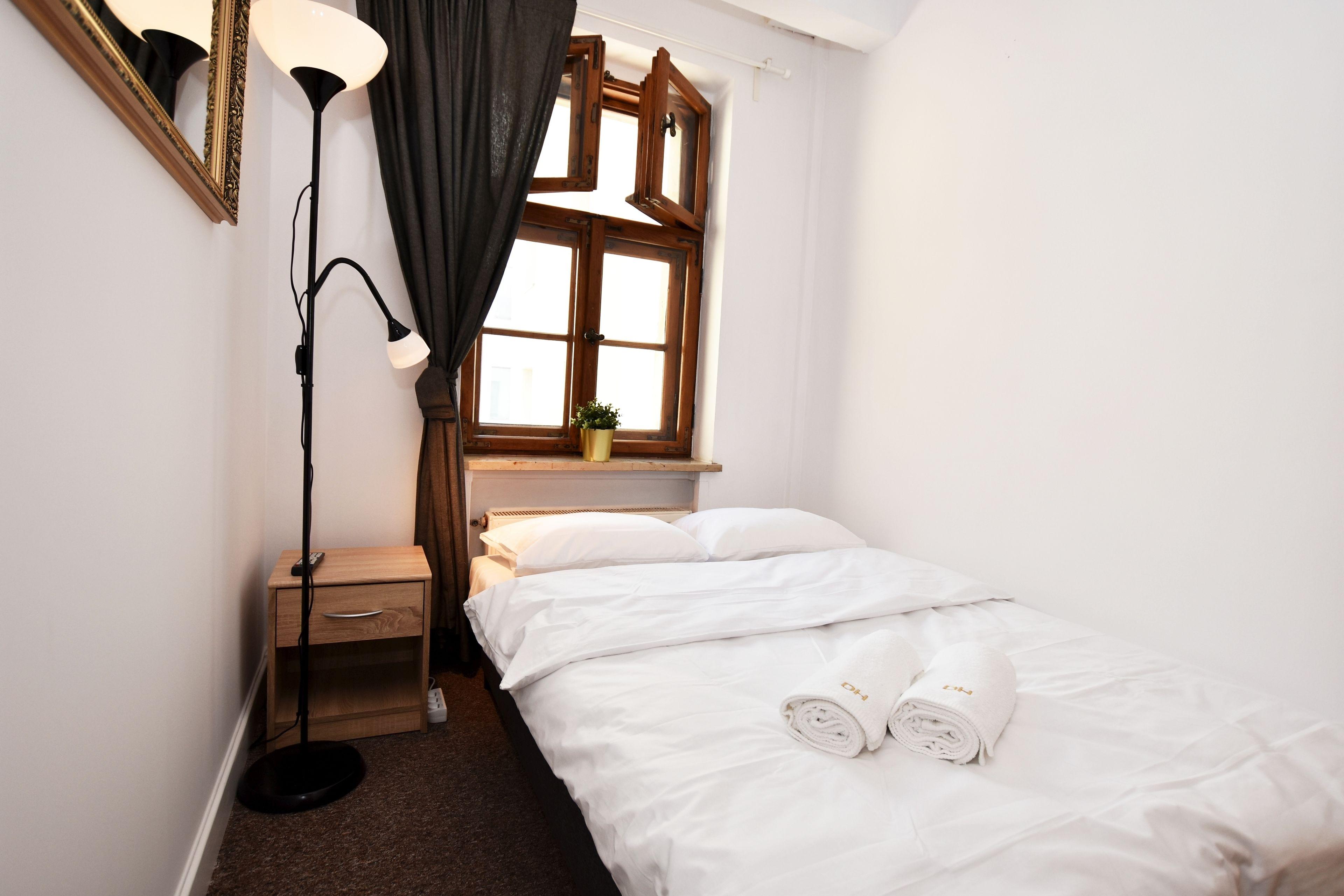 Dukes Aparthostel - Pokoje Prywatne - Wroclaw — Photos 2
